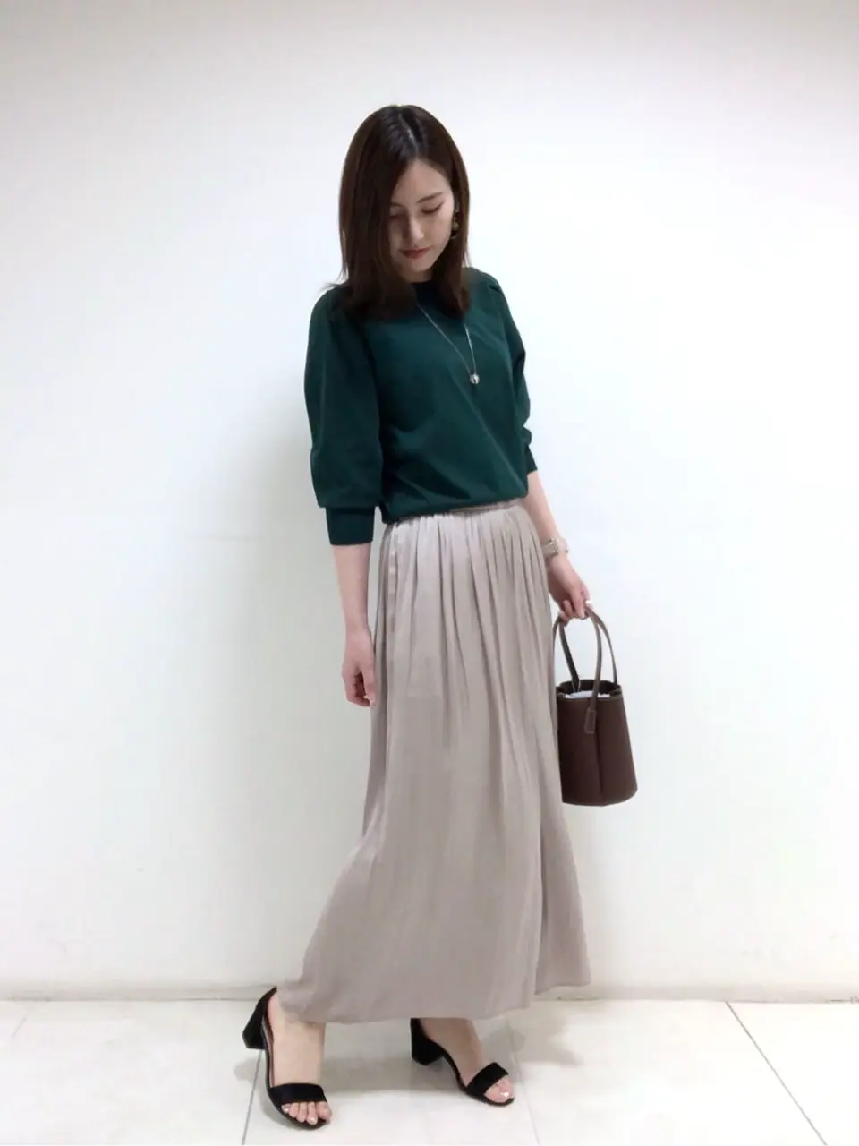 組曲 岩田 コーディネート画像