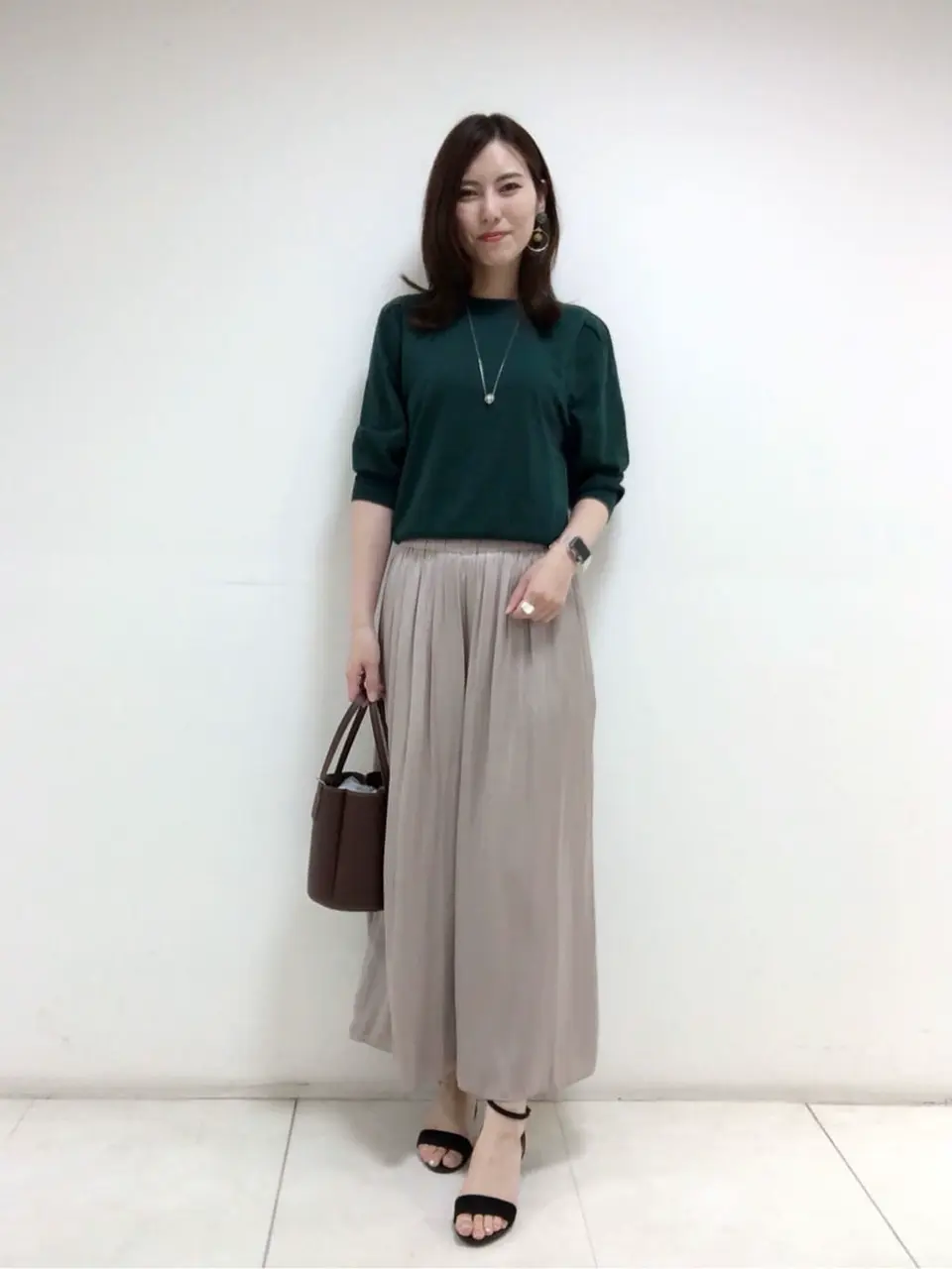 組曲 岩田 コーディネート画像