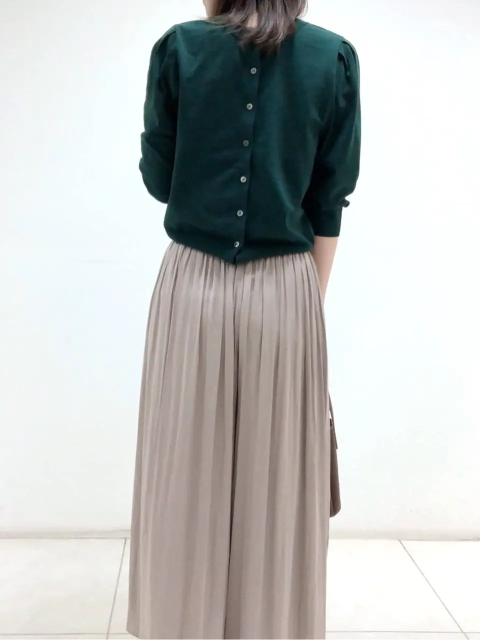 組曲 岩田 コーディネート画像