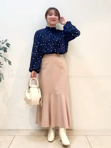 組曲 石井 コーディネート画像