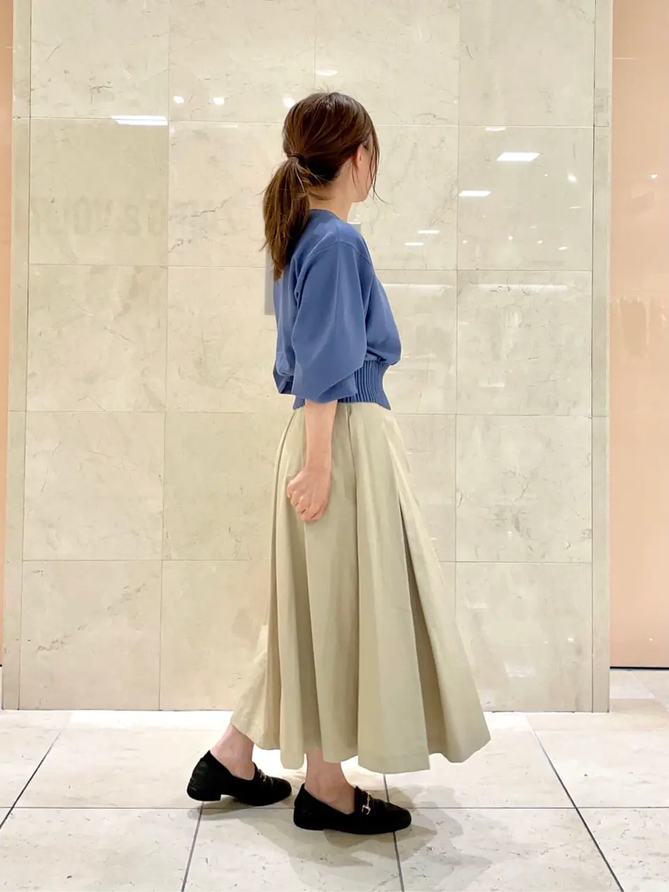 組曲 井上 コーディネート画像