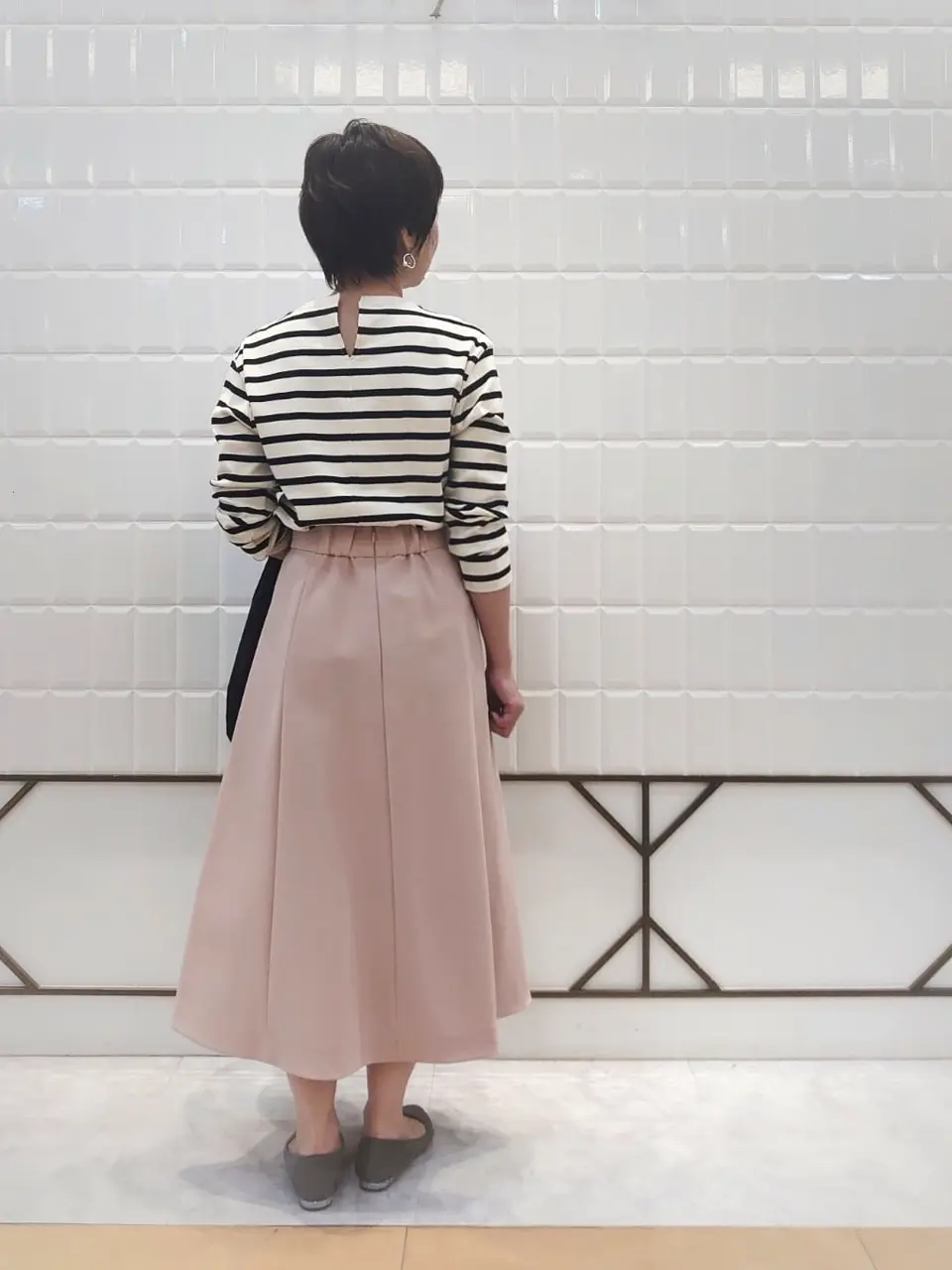 組曲 井上 コーディネート画像