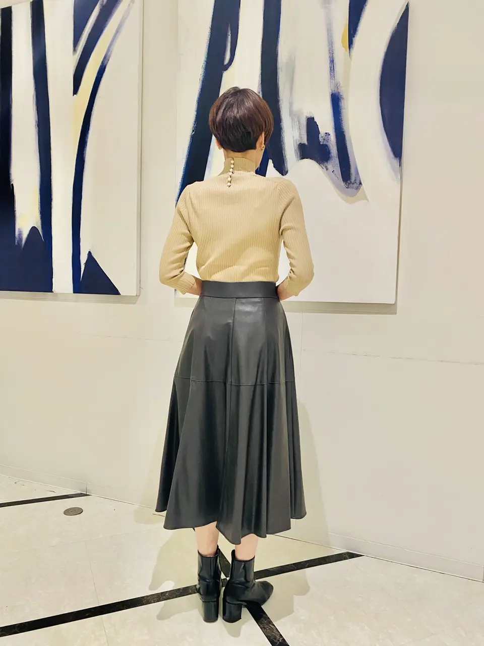 組曲 冨樫 コーディネート画像