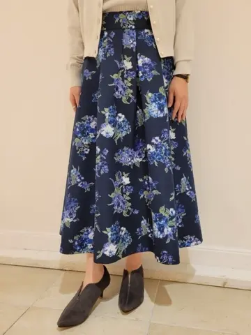 組曲 井上 コーディネート画像