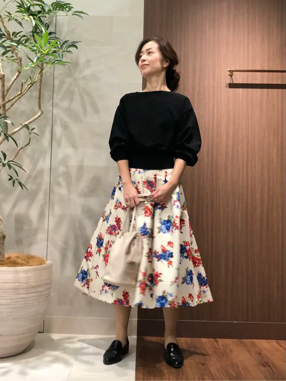 組曲 スタッフ コーディネート画像