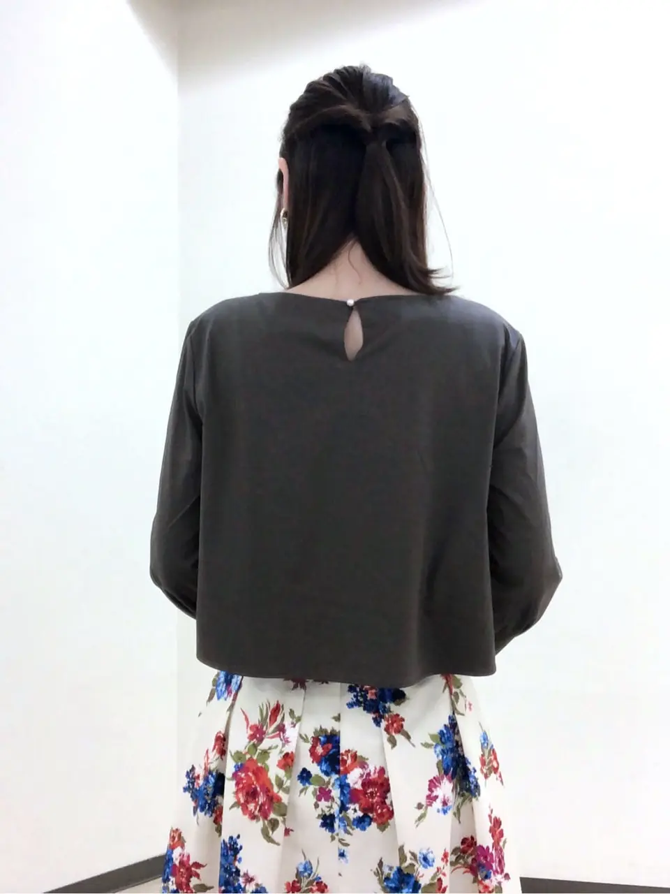 組曲 岩田 コーディネート画像