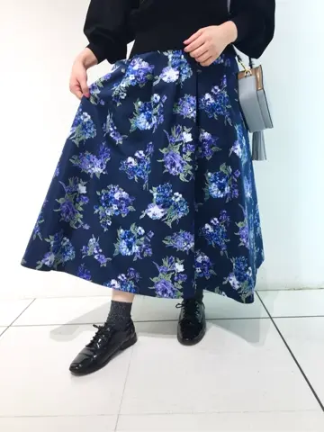 組曲 スタッフ コーディネート画像