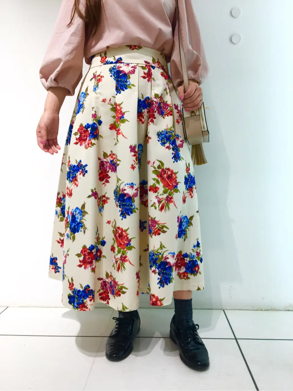 組曲 スタッフ コーディネート画像