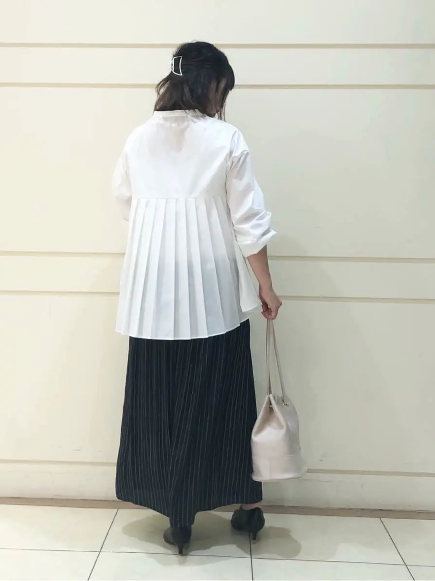 組曲 SAKAI コーディネート画像