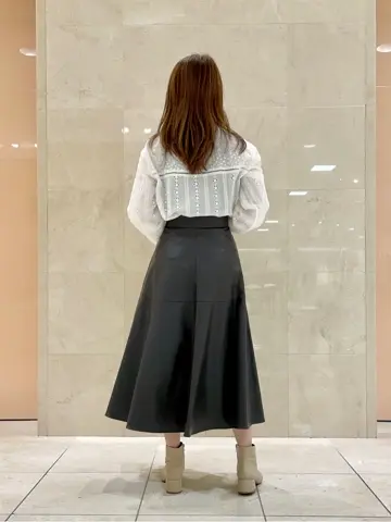 組曲 井上 コーディネート画像