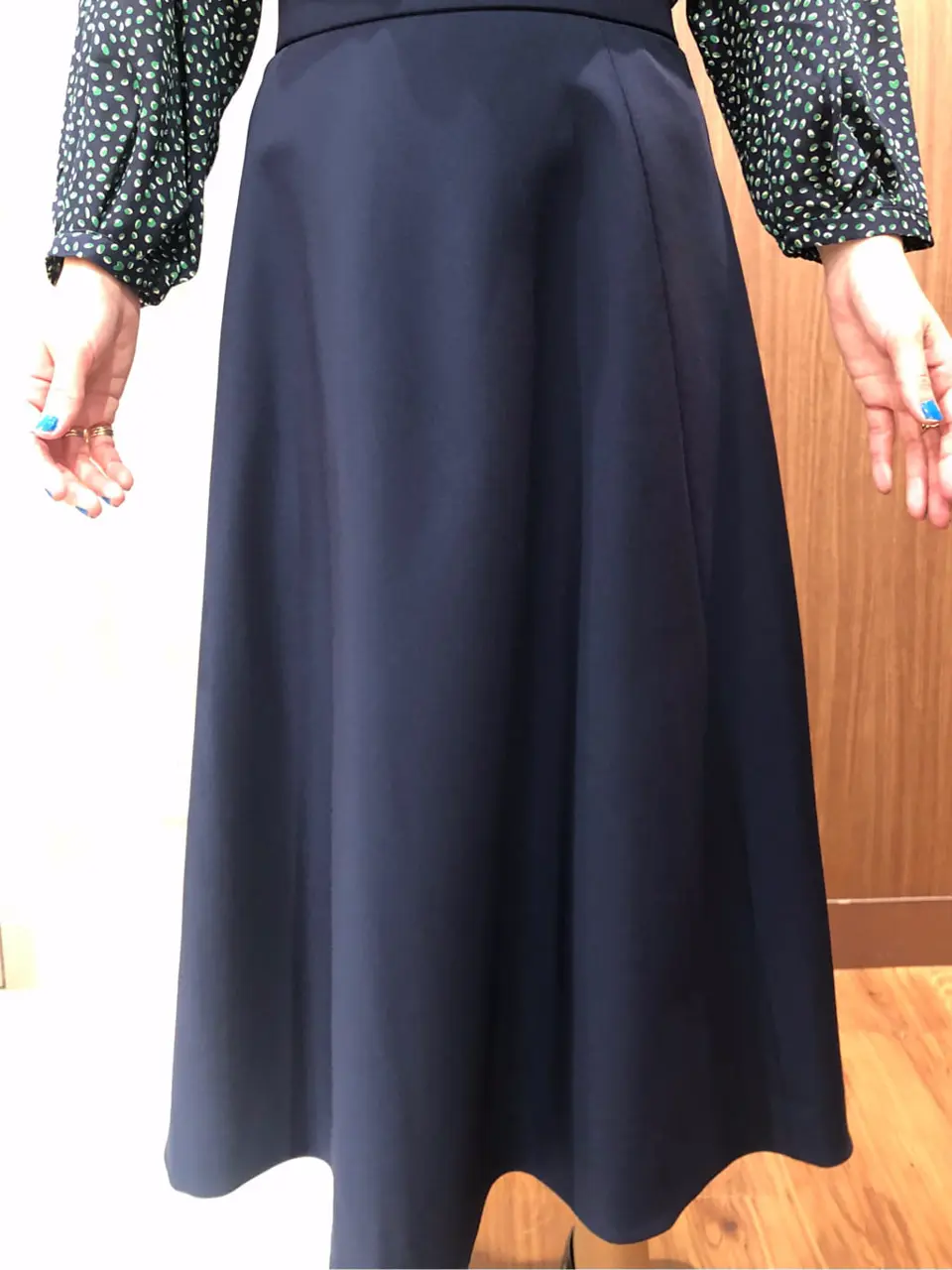 組曲 スタッフ コーディネート画像