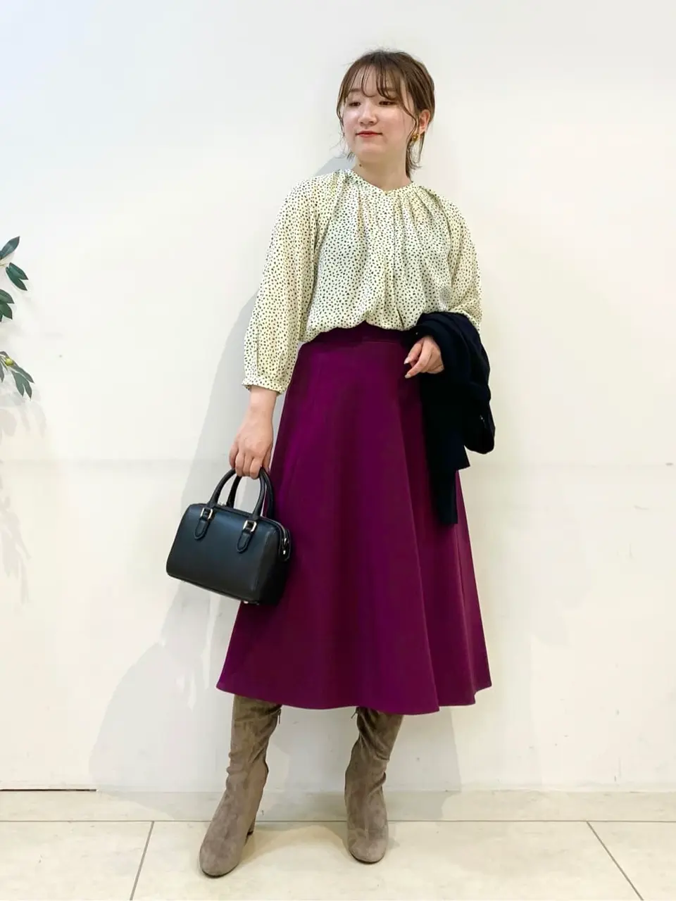 組曲 石井 コーディネート画像