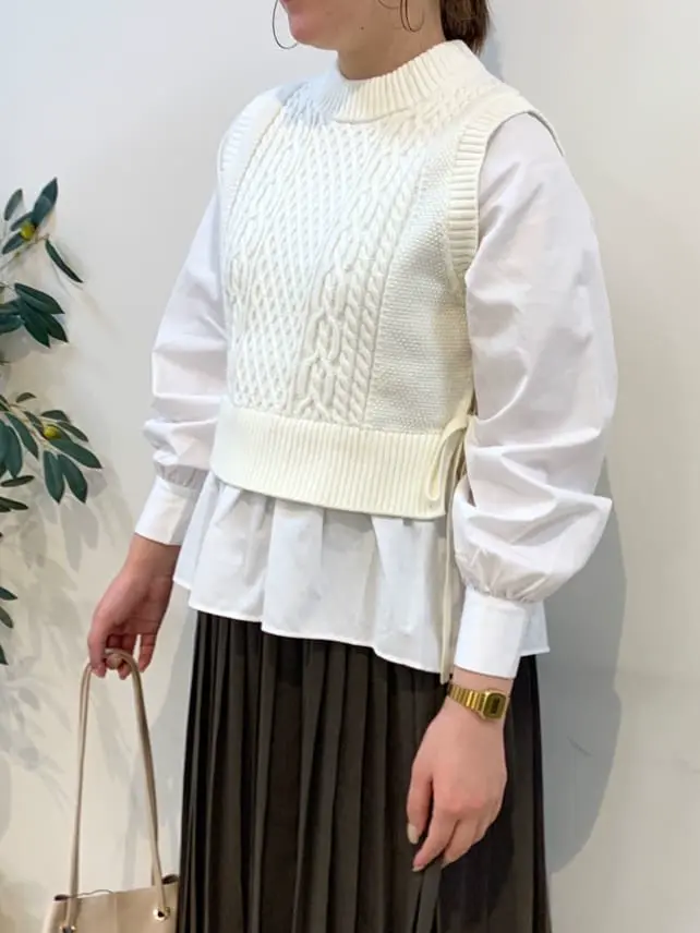 組曲 石井 コーディネート画像