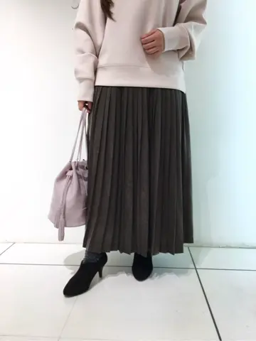 組曲 スタッフ コーディネート画像