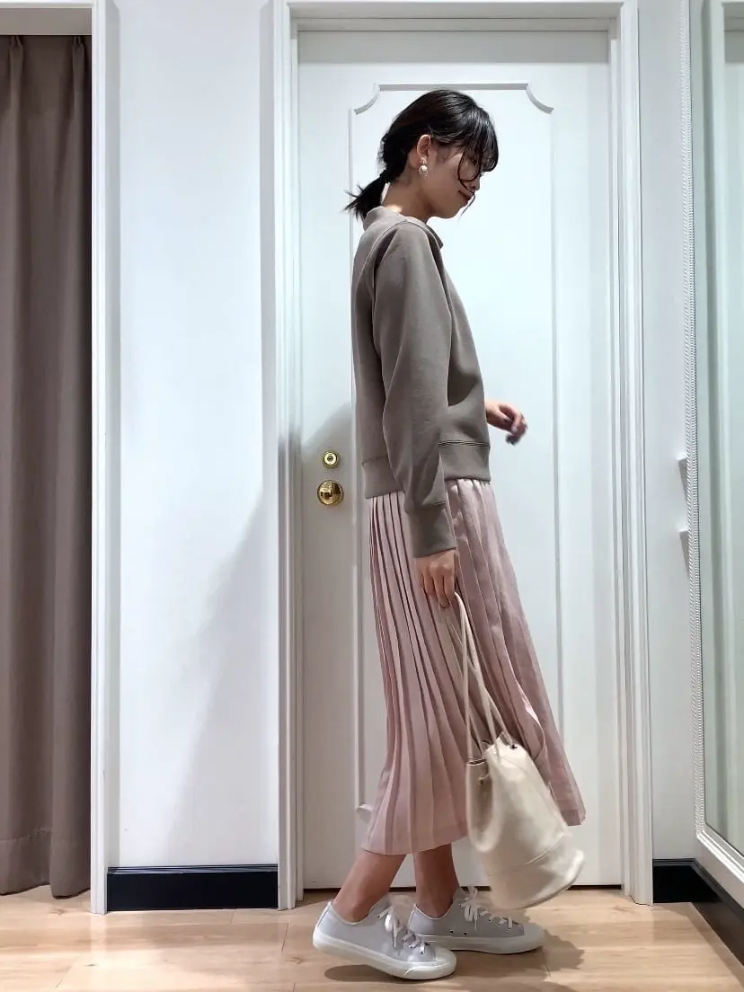 組曲 スタッフ コーディネート画像