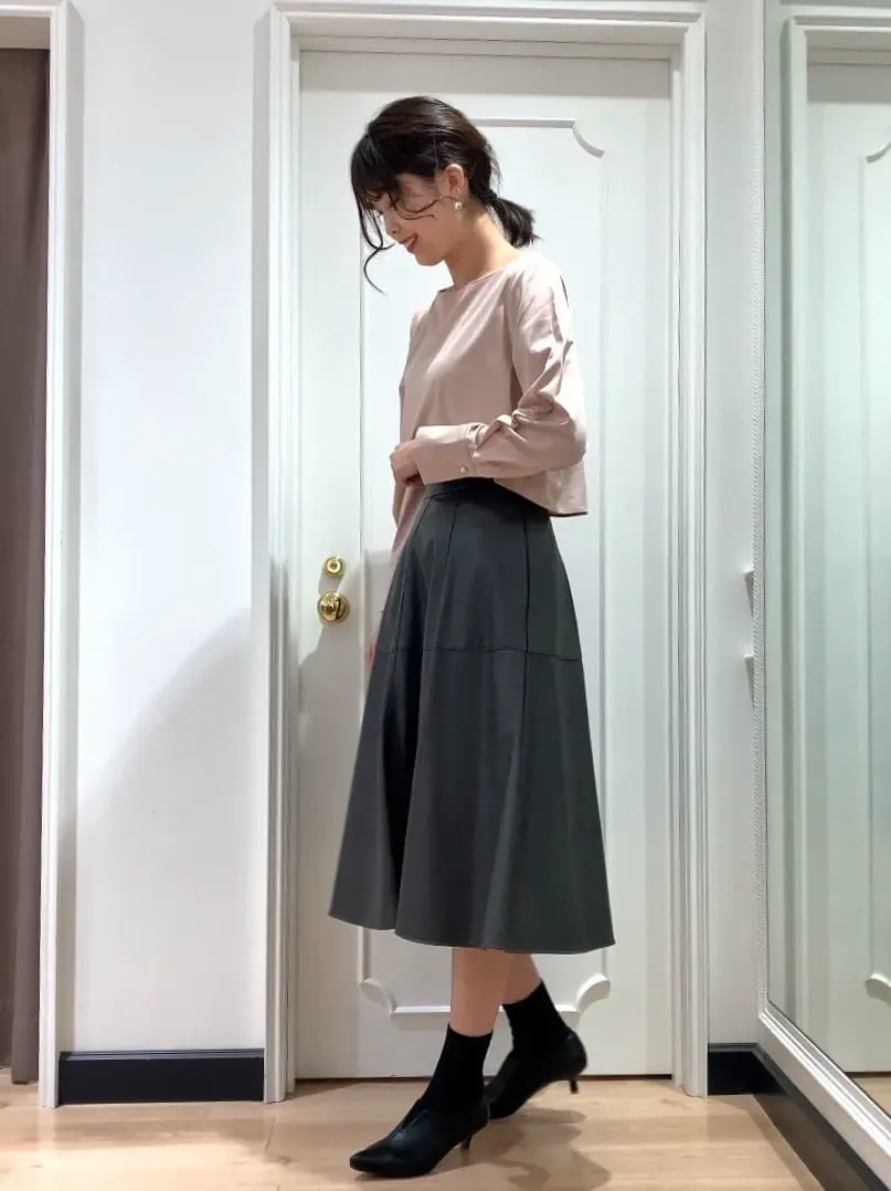 組曲 スタッフ コーディネート画像