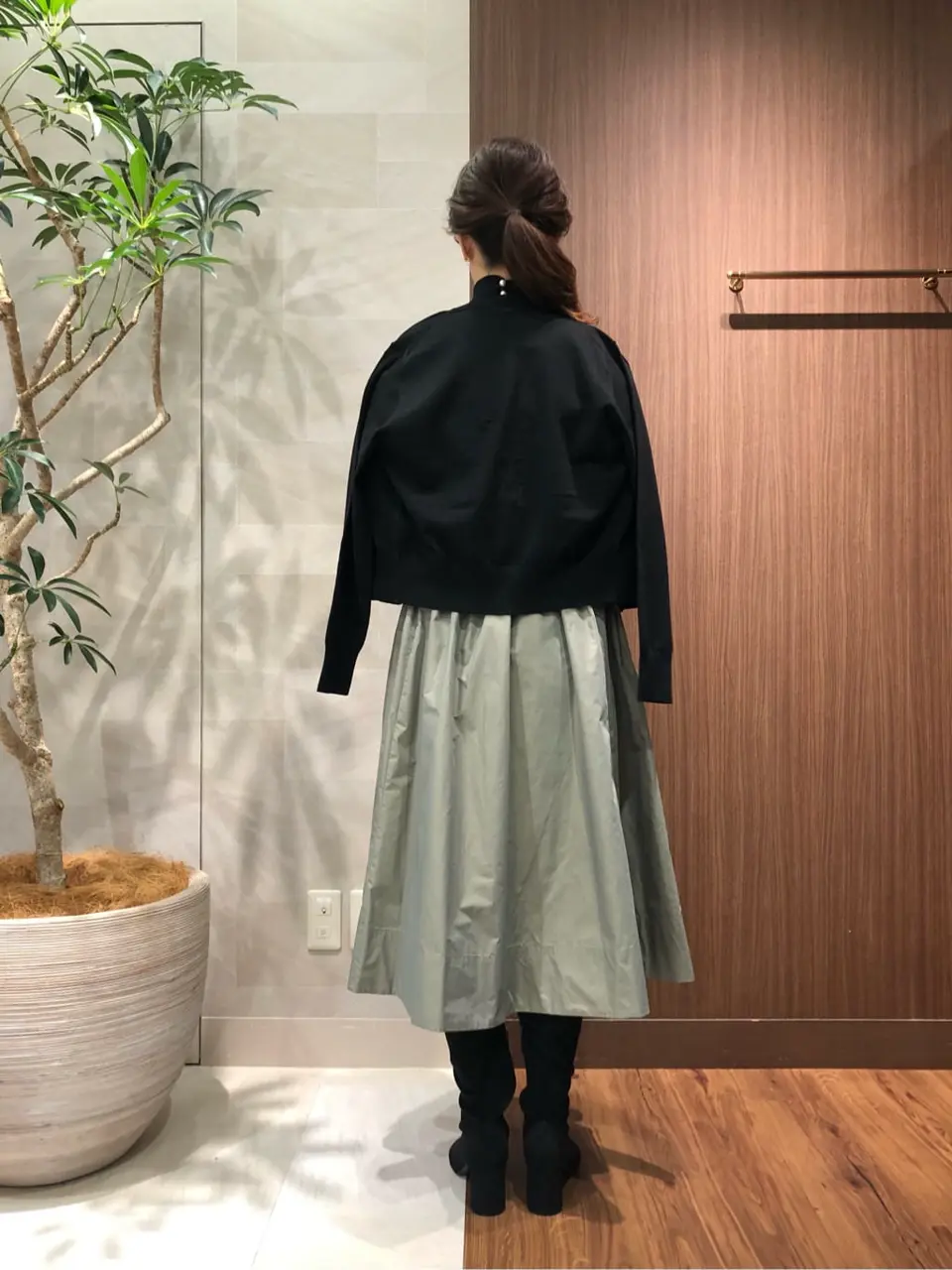 組曲 スタッフ コーディネート画像