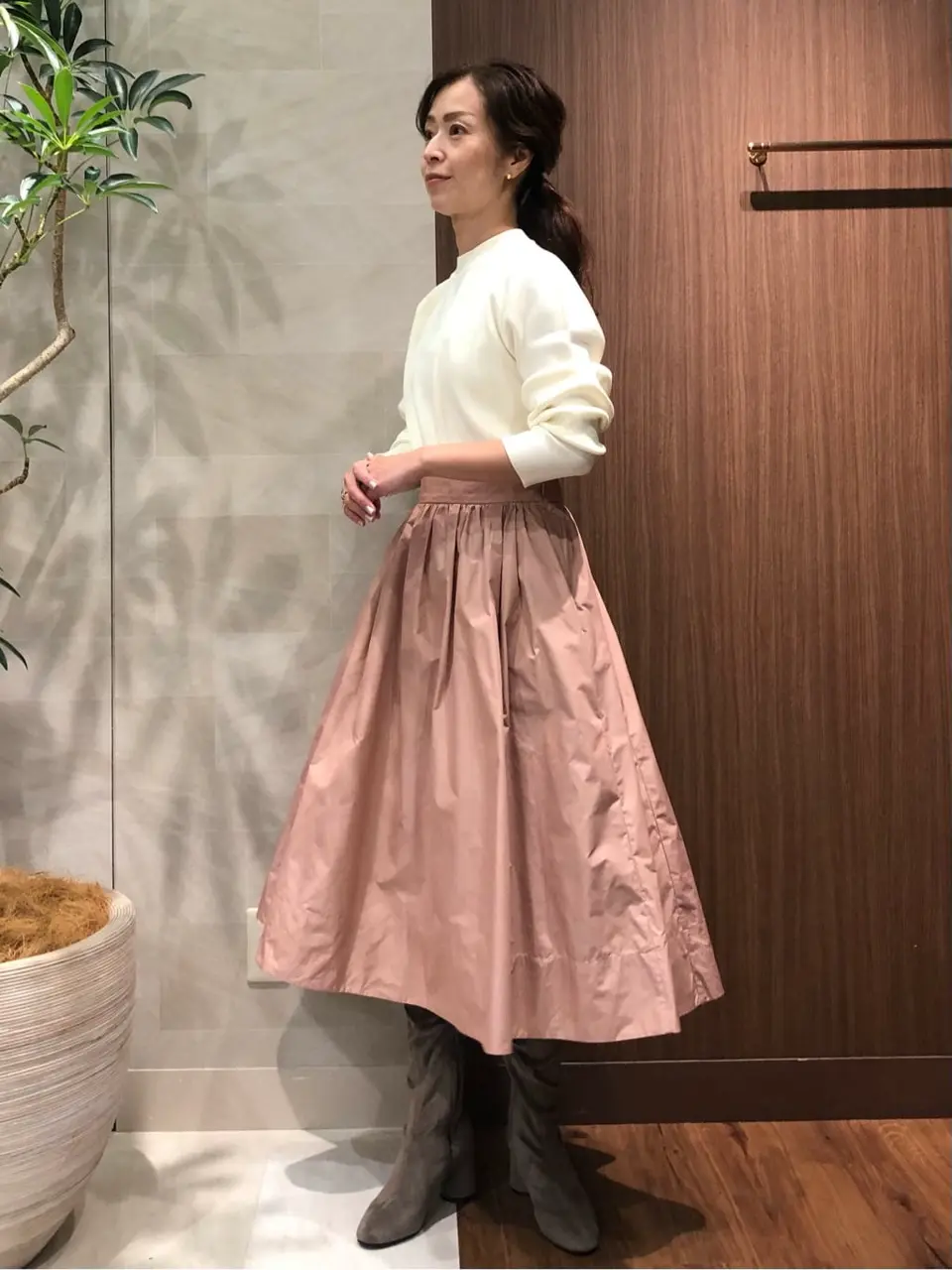 組曲 スタッフ コーディネート画像