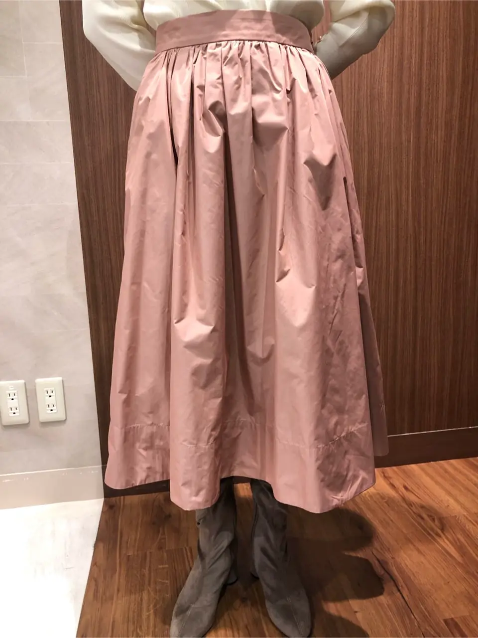 組曲 スタッフ コーディネート画像