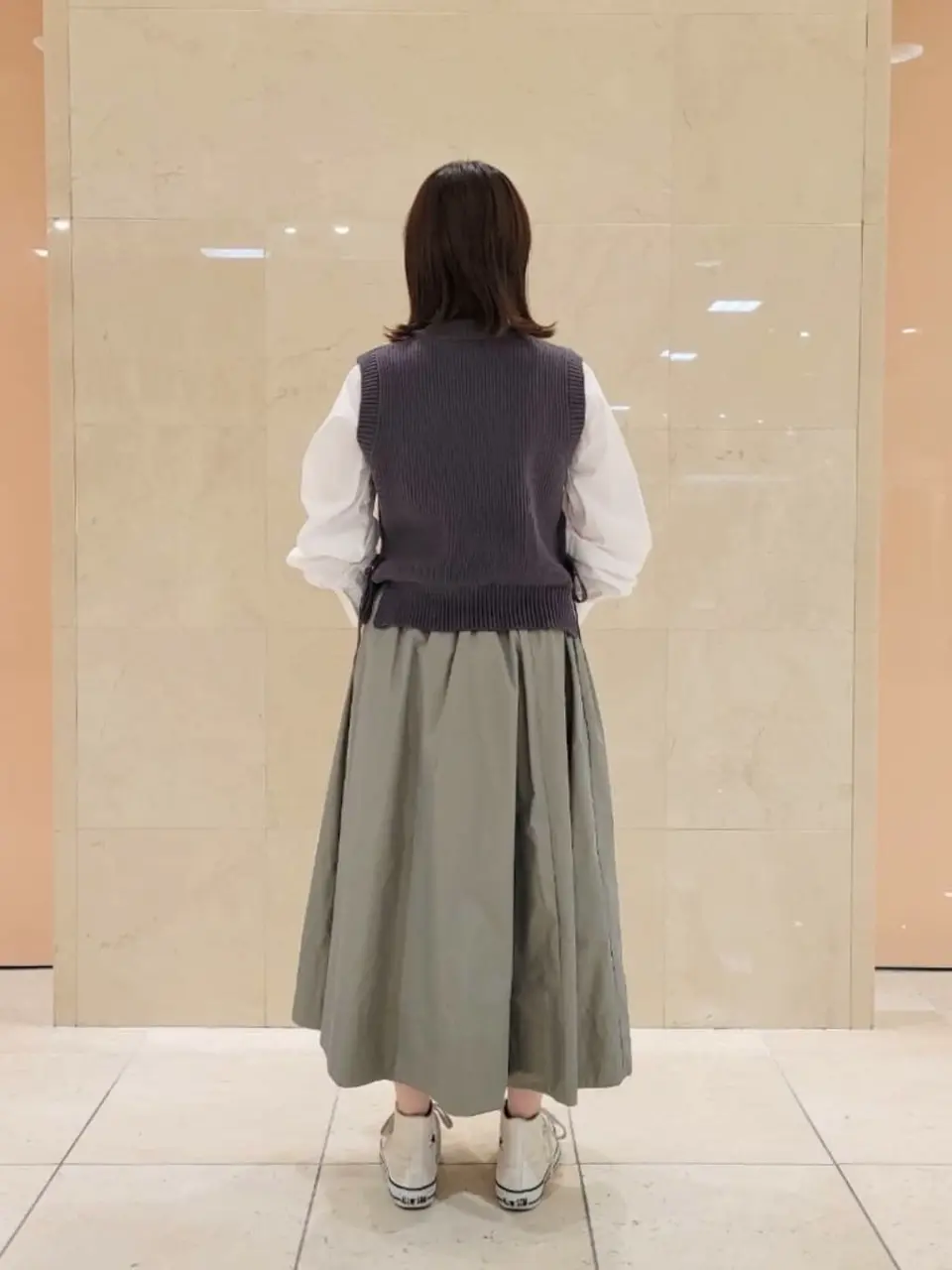 組曲 井上 コーディネート画像