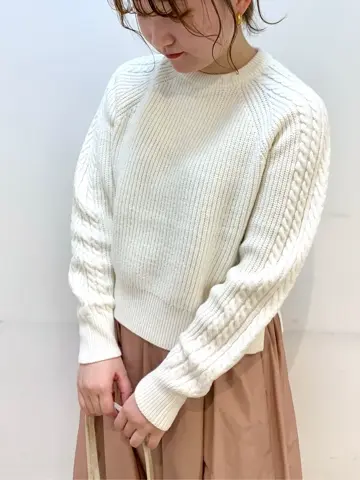 組曲 石井 コーディネート画像