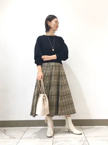 組曲 スタッフ コーディネート画像