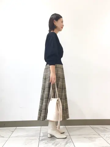 組曲 スタッフ コーディネート画像