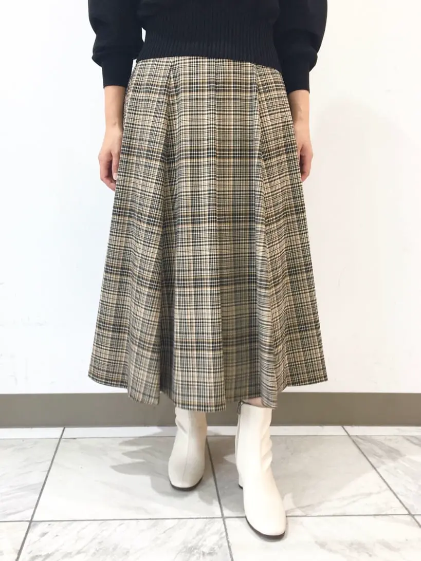 組曲 スタッフ コーディネート画像