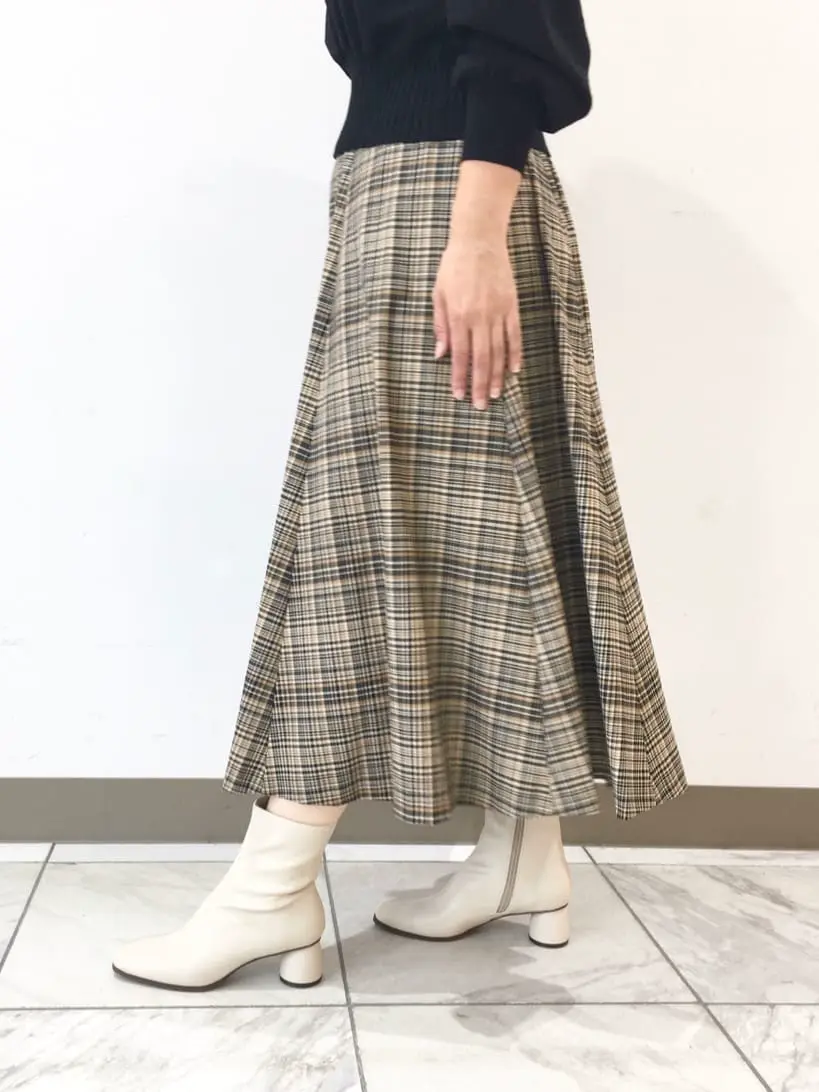 組曲 スタッフ コーディネート画像