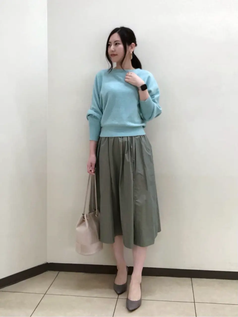 組曲 岩田 コーディネート画像