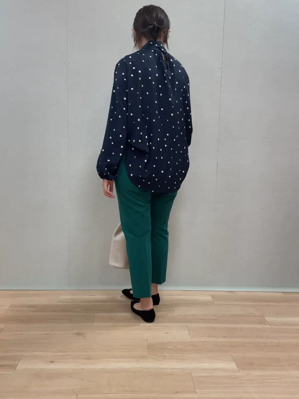 組曲 宮本 コーディネート画像