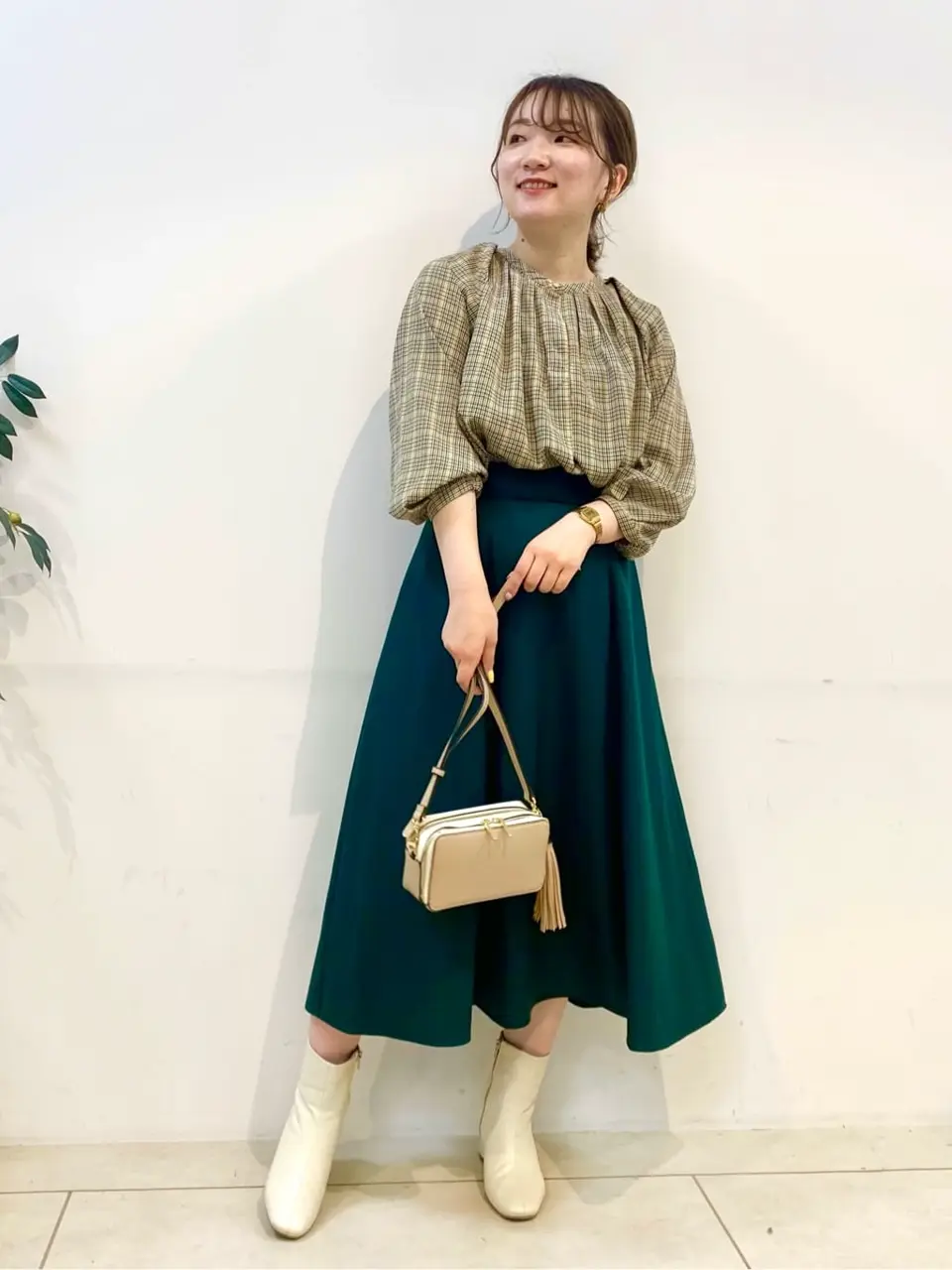 組曲 石井 コーディネート画像