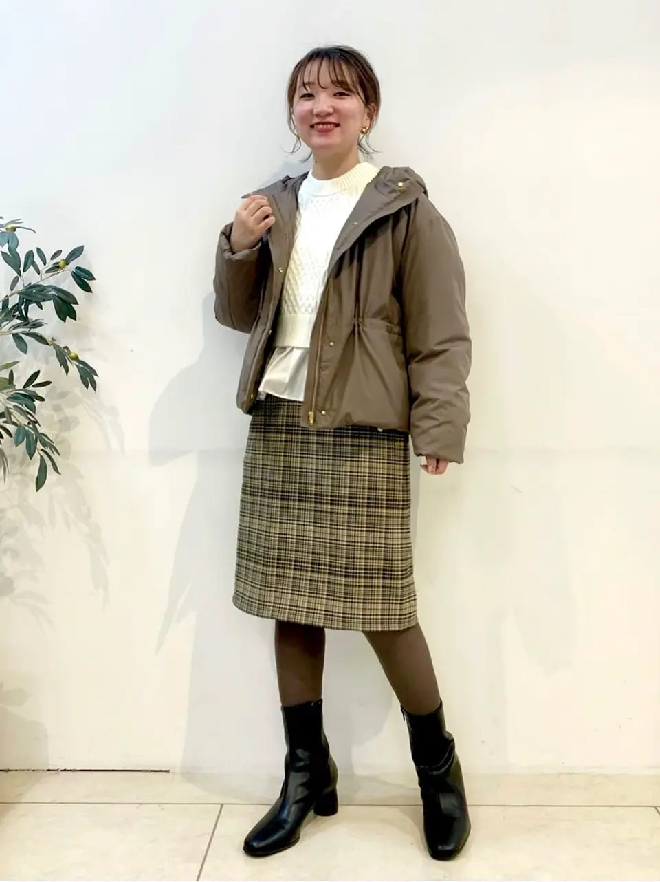 組曲 石井 コーディネート画像