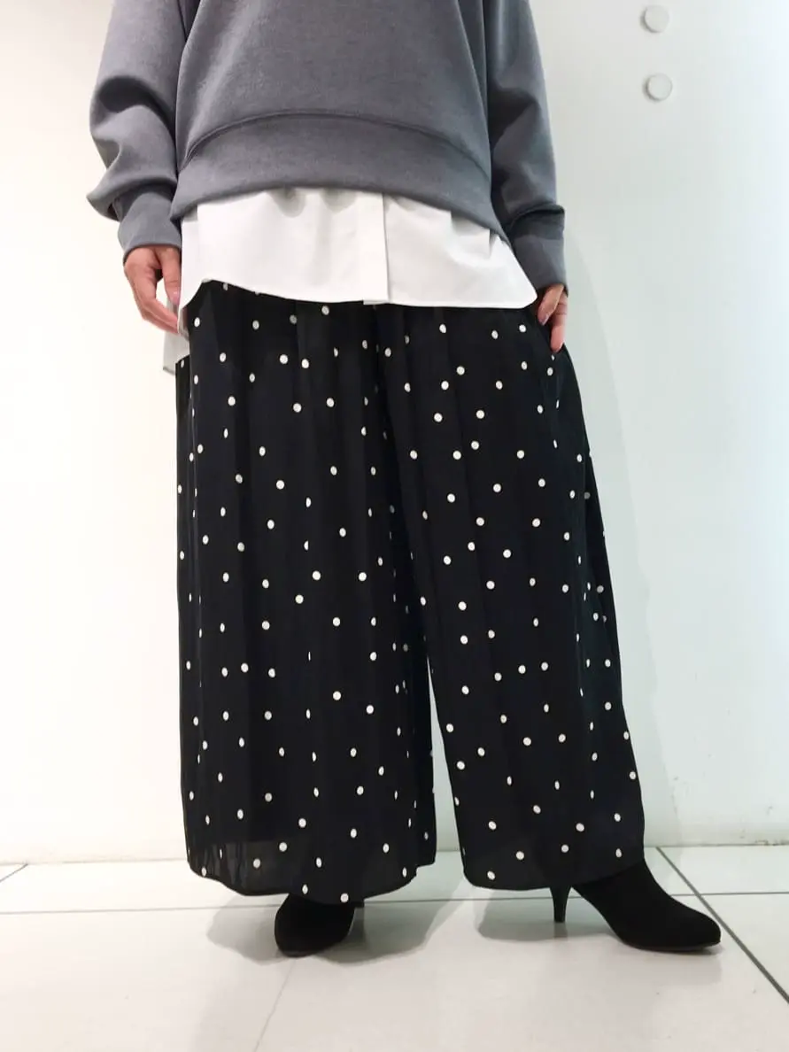 組曲 スタッフ コーディネート画像