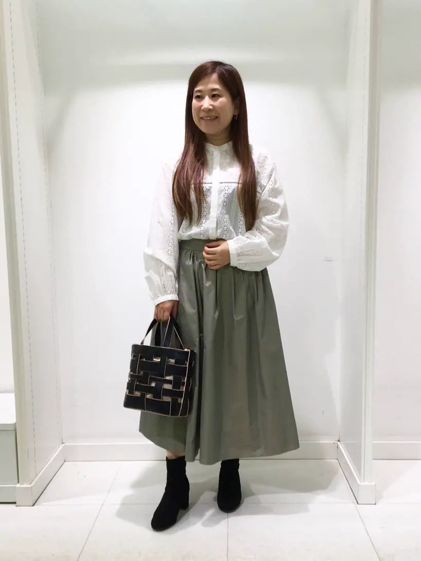 組曲 スタッフ コーディネート画像