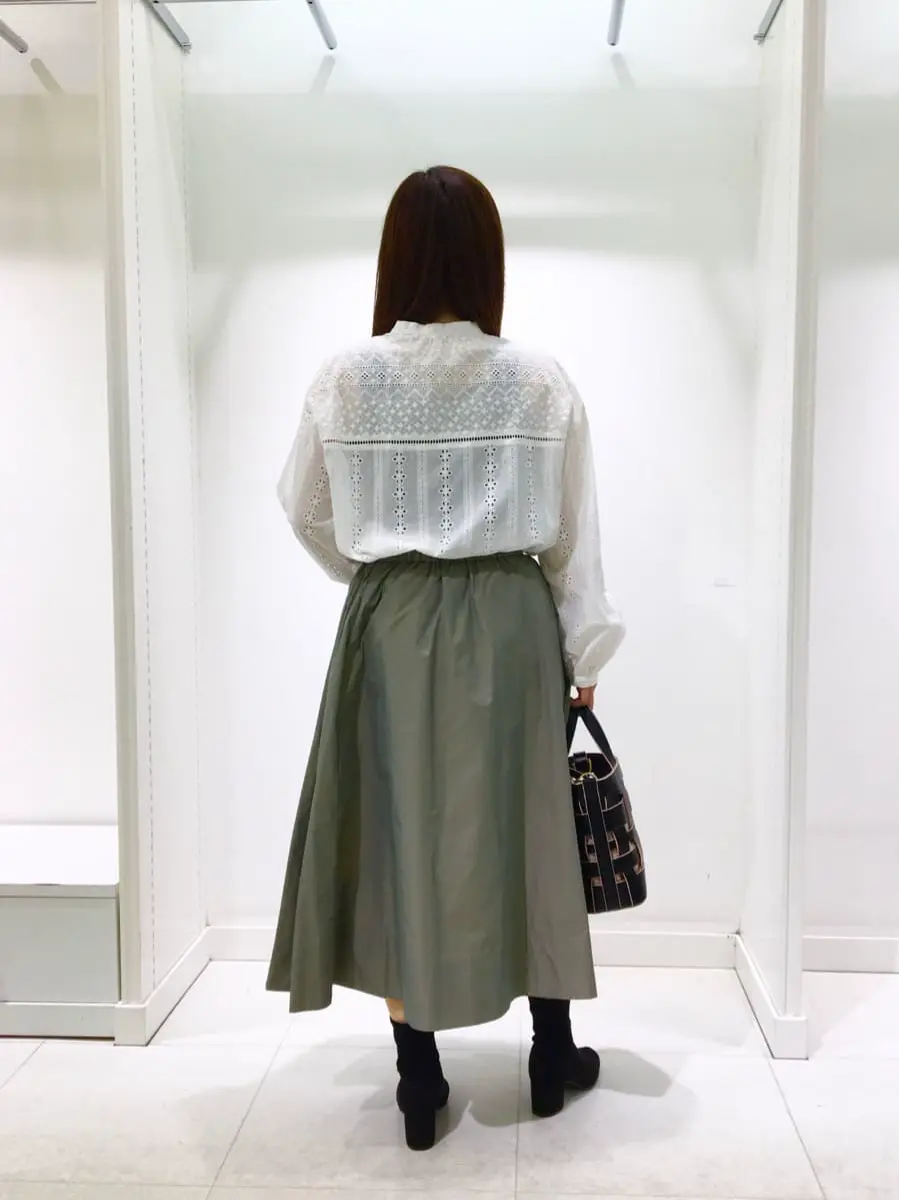 組曲 スタッフ コーディネート画像