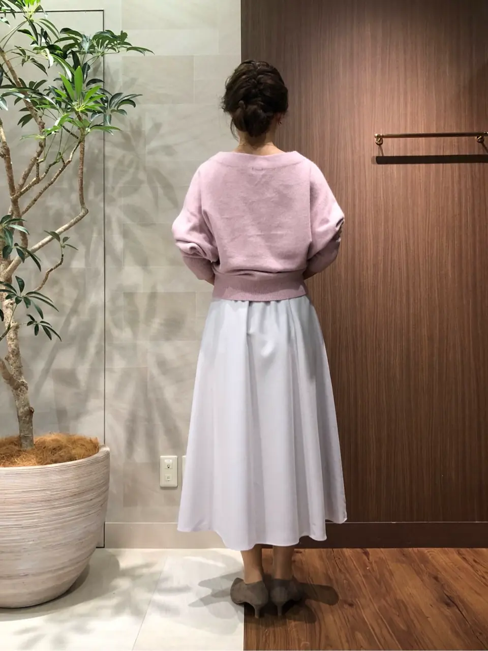 組曲 スタッフ コーディネート画像