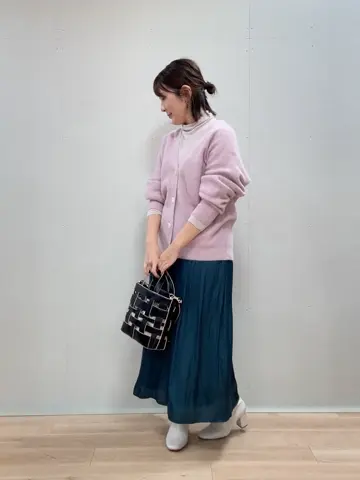 組曲 宮本 コーディネート画像