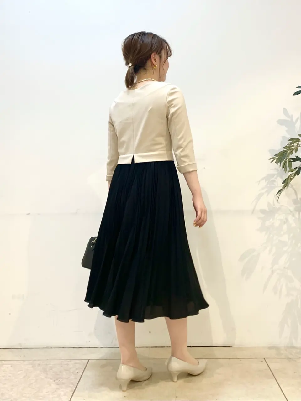 組曲 石井 コーディネート画像