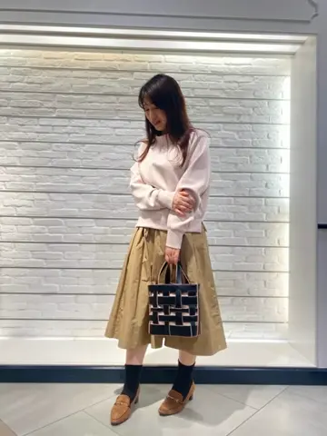 組曲 スタッフ コーディネート画像