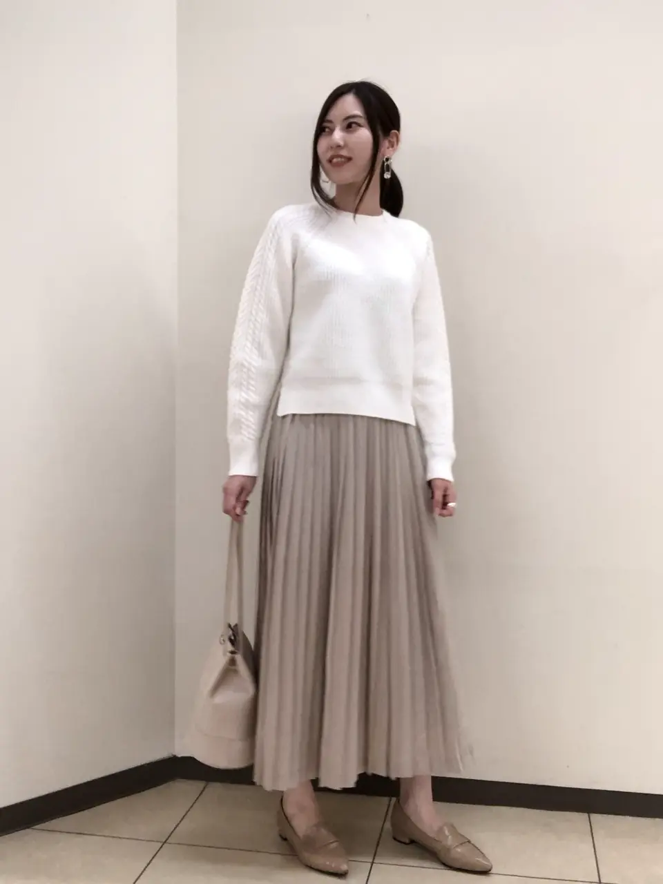 組曲 岩田 コーディネート画像