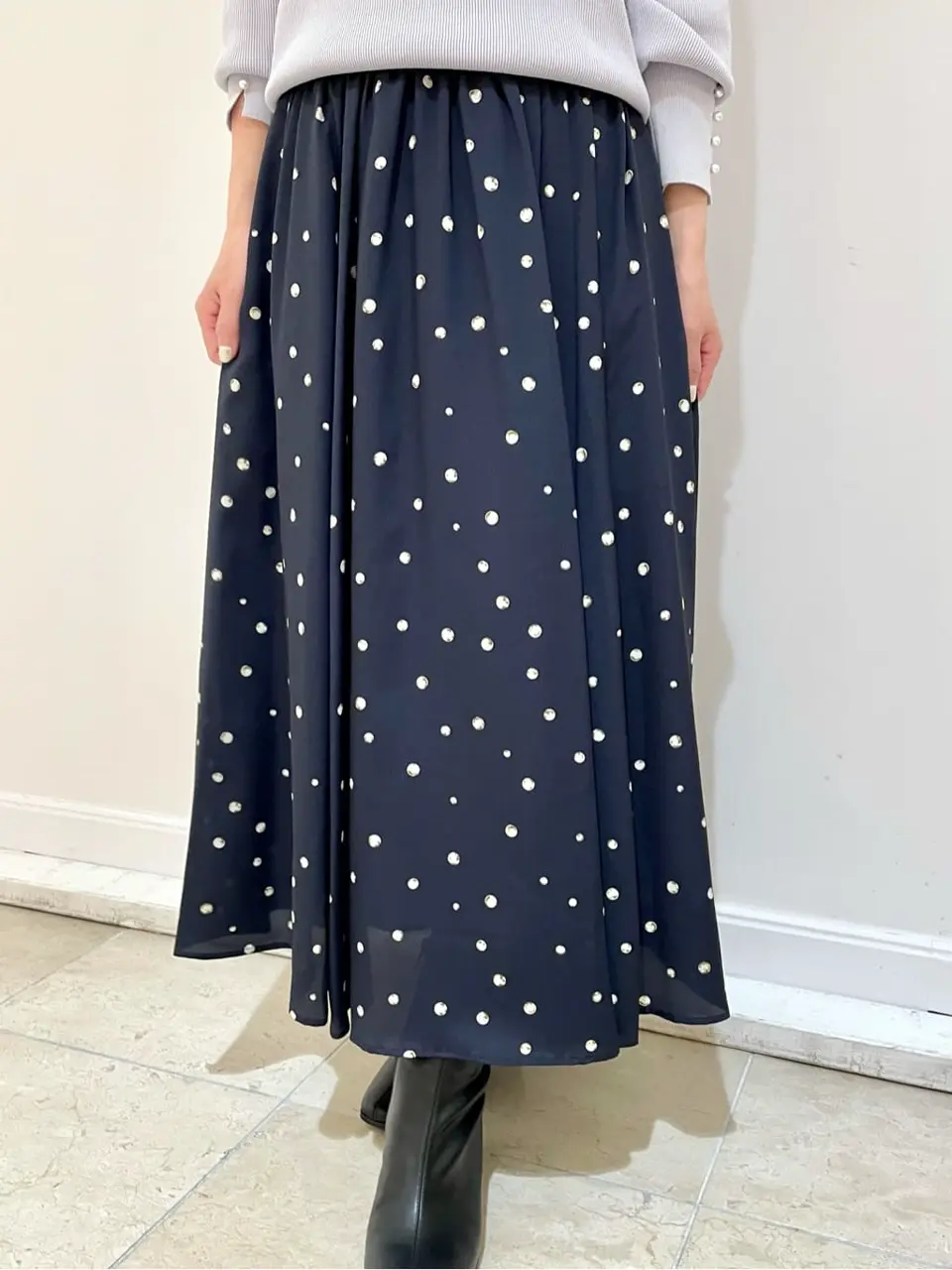 組曲 井上 コーディネート画像