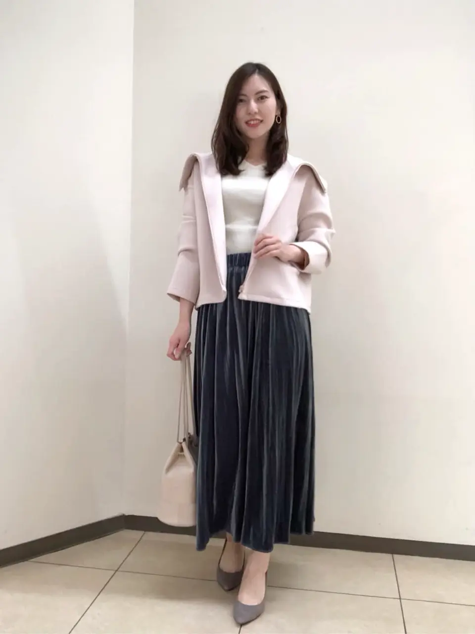 組曲 岩田 コーディネート画像