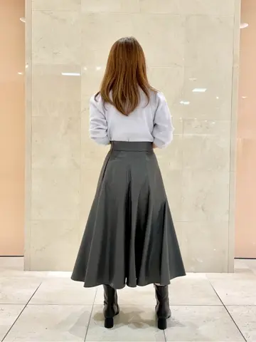 組曲 井上 コーディネート画像