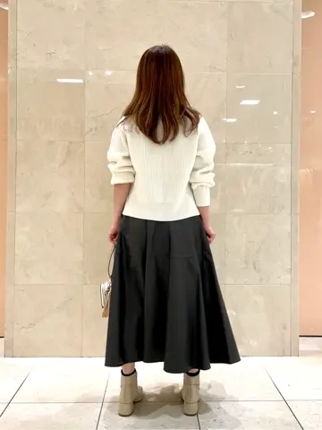 組曲 井上 コーディネート画像