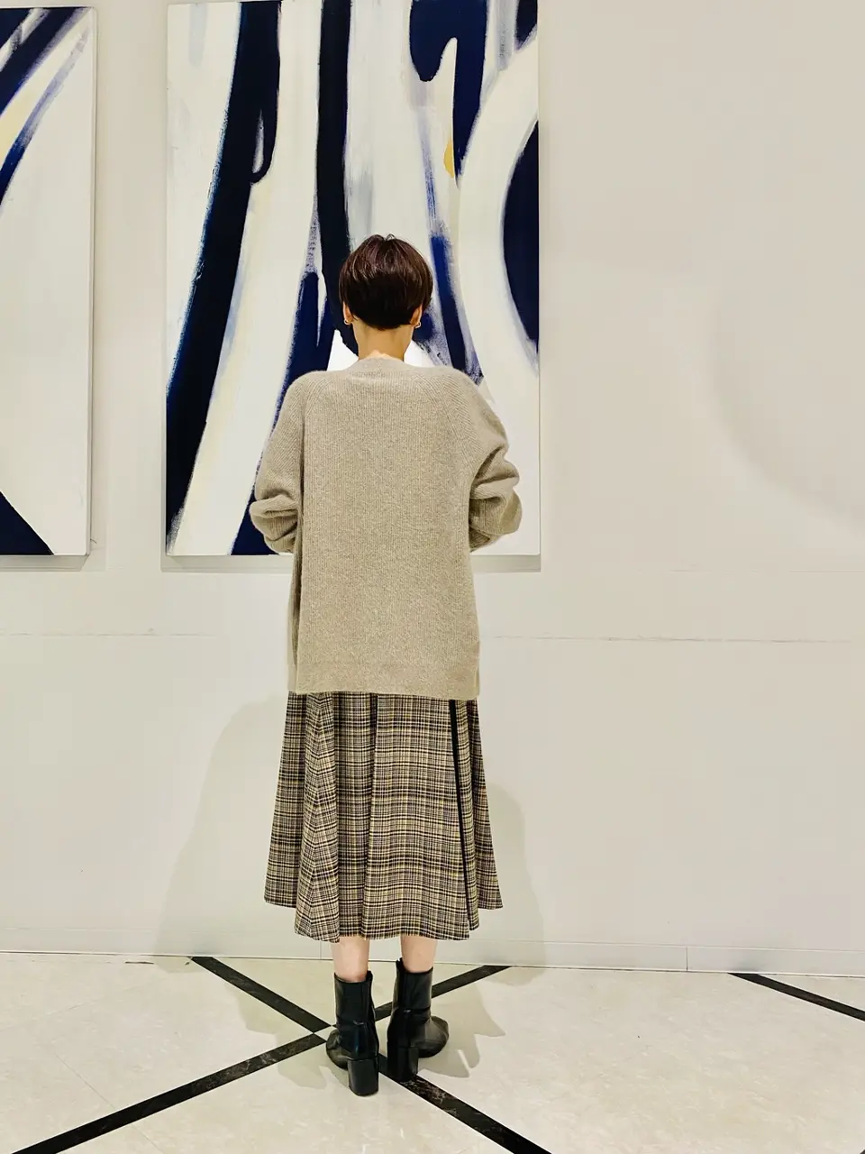 組曲 冨樫 コーディネート画像