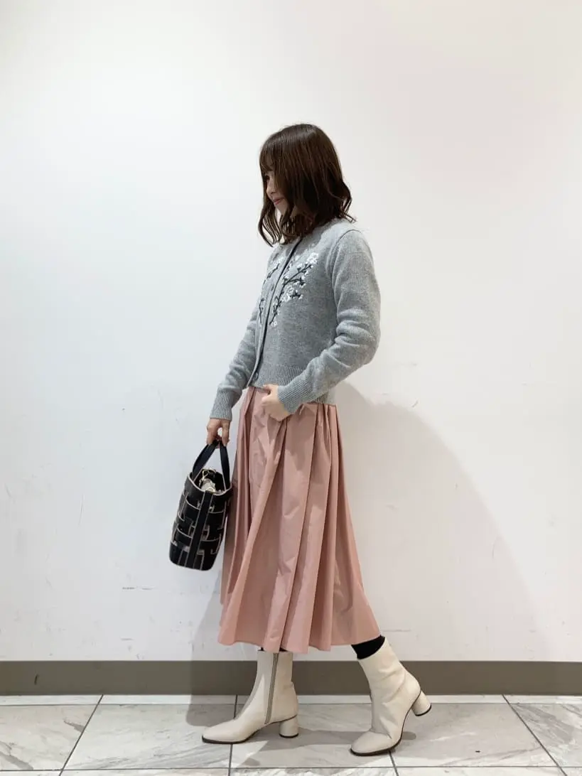 組曲 スタッフ コーディネート画像