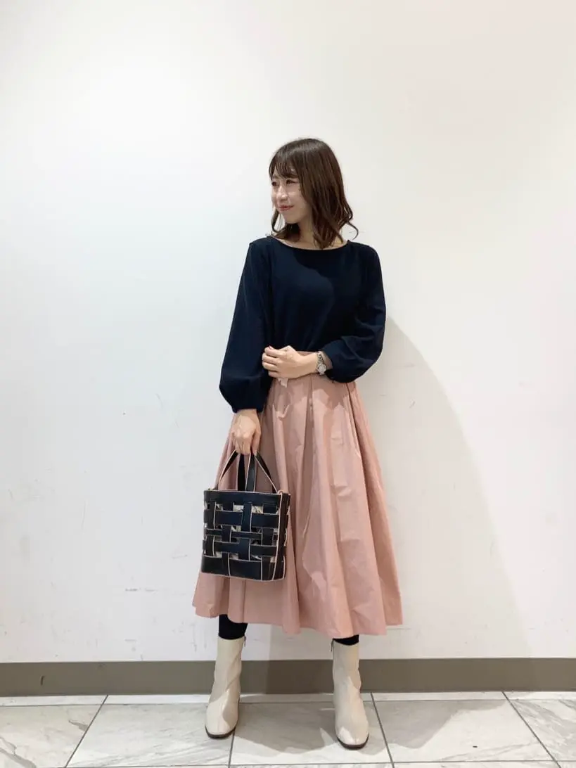 組曲 スタッフ コーディネート画像