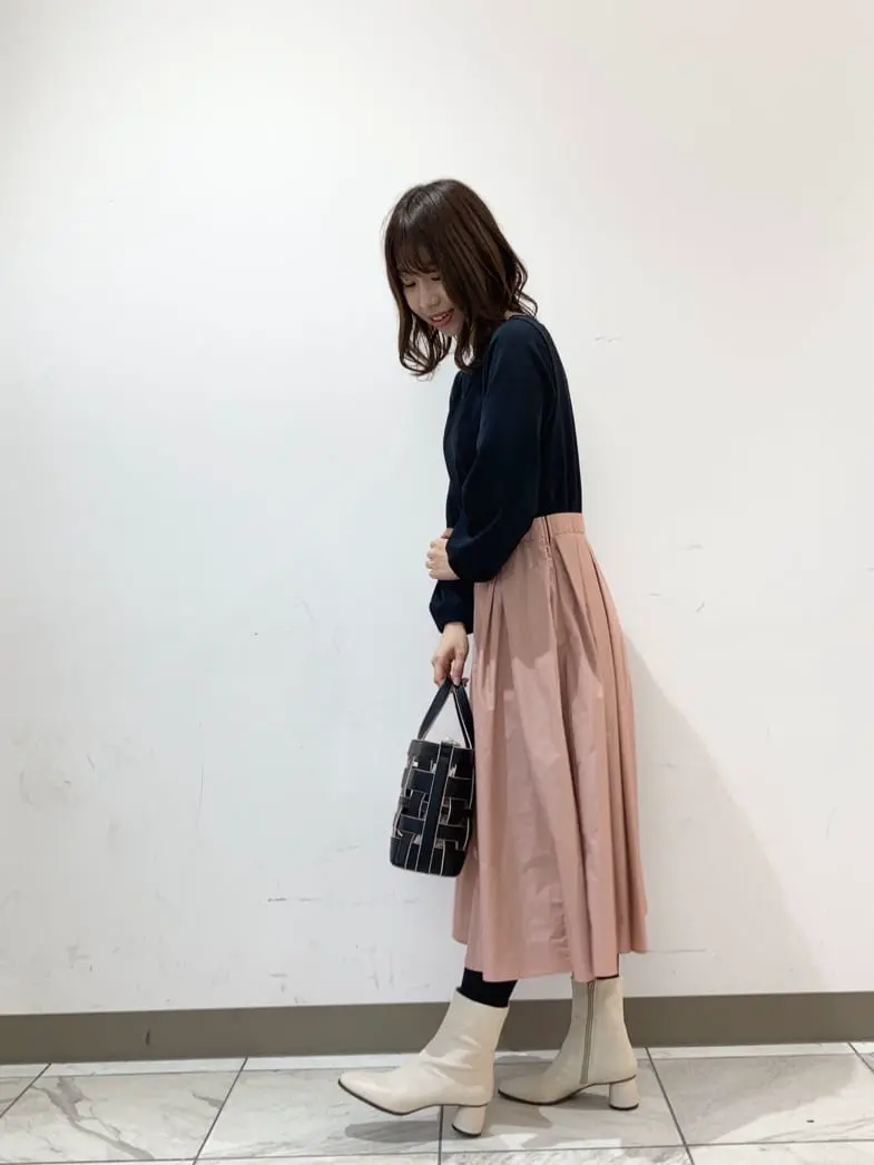 組曲 スタッフ コーディネート画像