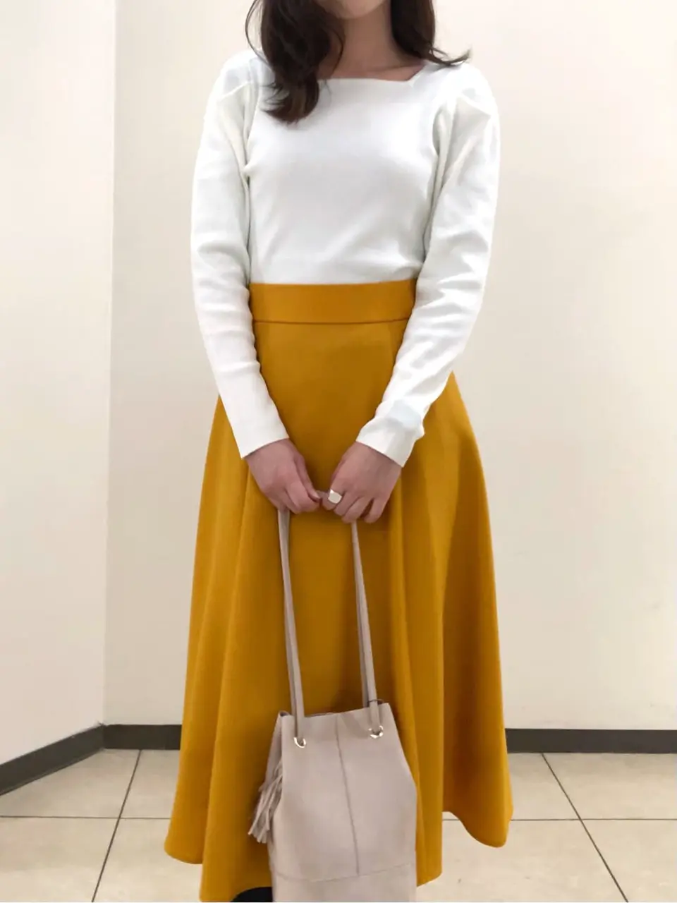 組曲 岩田 コーディネート画像